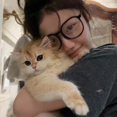 镜中的女孩